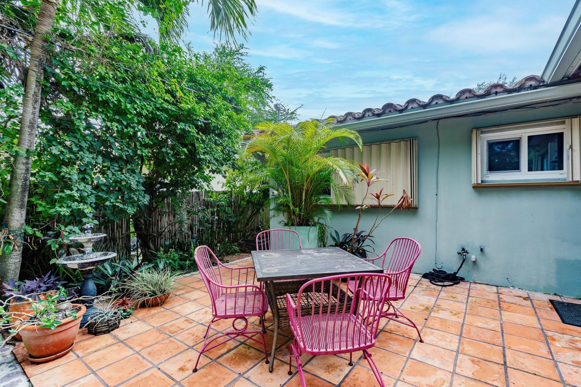 Bnb Hyperion - Updated 1B1B Hideaway - Sleeps 3 Hollywood Ngoại thất bức ảnh